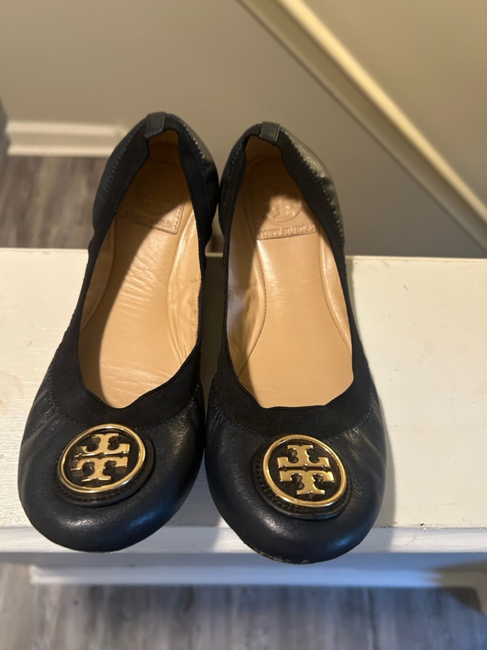 Tory Burch Black Leather Logo Circle Ballet Flats